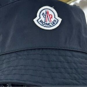 Cap Moncler black unisex